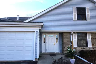 1220 Plum Tree Ct, Schaumburg, IL 60193 - Photo 4