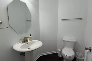 2911 Henley Ln, Naperville, IL 60540 - Photo 8