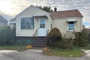 9326 Greenwood Ave, Des Plaines, IL 60016 - Photo 1