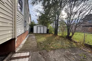 9326 Greenwood Ave, Des Plaines, IL 60016 - Photo 12