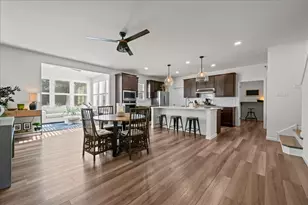 348 Branson Dr, Batavia, IL 60510 - Photo 10