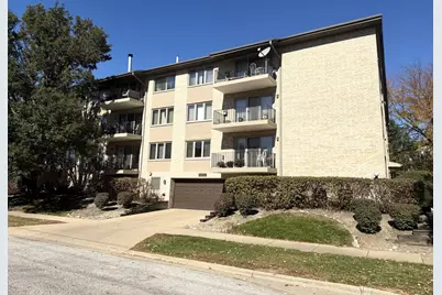 4530 W 93rd Street #1D, Oak Lawn, IL 60453 - Photo 1