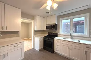 3126 W Jarlath St, Chicago, IL 60645 - Photo 6