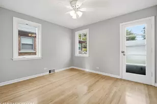 3126 W Jarlath St, Chicago, IL 60645 - Photo 8