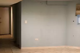 5440 W Haddon Ave, Chicago, IL 60651 - Photo 12