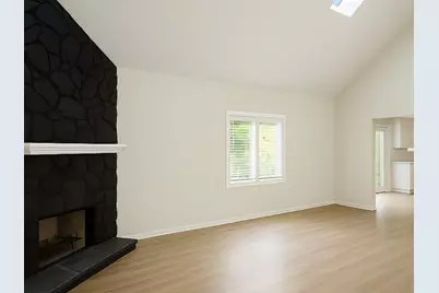 3032 W Vermont Avenue, Waukegan, IL 60087 - Photo 8