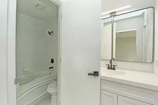 3032 W Vermont Ave, Waukegan, IL 60087 - Photo 18