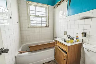 216 W Garfield Ave, Decatur, IL 62526 - Photo 18