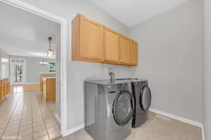 201 Westminster Dr, Bloomingdale, IL 60108 - Photo 14