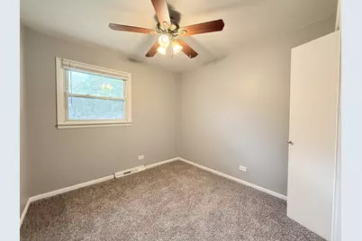 930 Coach Road, Homewood, IL 60430 - Photo 6