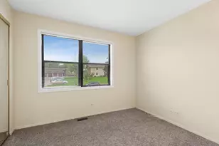 5775 Madrid Ct, Hanover Park, IL 60133 - Photo 2