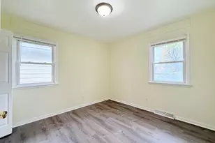17511 Maple Ave, Lansing, IL 60438 - Photo 8