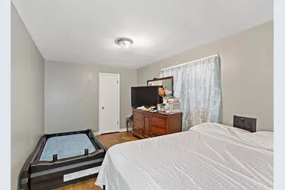 8122 S Kingston Avenue, Chicago, IL 60617 - Photo 2