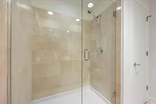 240 E Illinois St, Chicago, IL 60611 - Photo 30