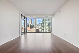 240 E Illinois St, Chicago, IL 60611 - Photo 10