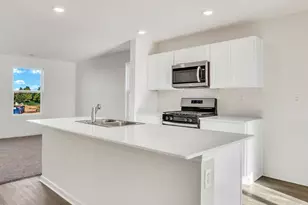 6520 Linden Trl, Wonder Lake, IL 60097 - Photo 4