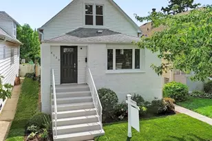 4119 N Meade Ave, Chicago, IL 60634 - Photo 1