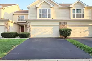 2366 Georgetown Cir, Aurora, IL 60503 - Photo 2