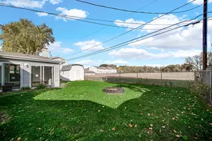 2123 Fairland Dr, Sycamore, IL 60178 - Photo 22