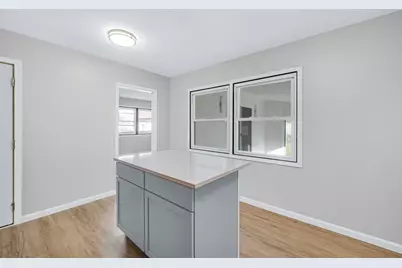 2123 Fairland Drive, Sycamore, IL 60178 - Photo 8