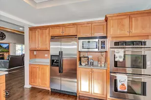 918 S Fairfield Ave, Lombard, IL 60148 - Photo 8