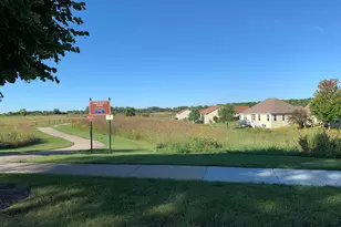 2601 Harnish Dr, Algonquin, IL 60102 - Photo 34