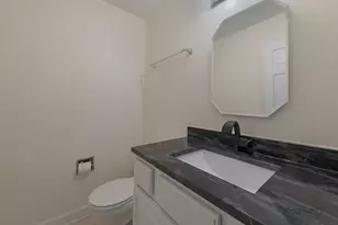 110 N Waterford Dr, Schaumburg, IL 60194 - Photo 18