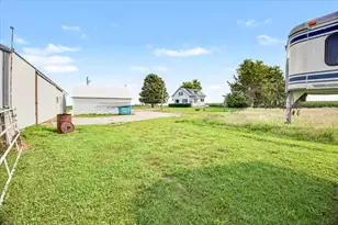 9898 E 1200 N Rd, Chenoa, IL 61726 - Photo 44