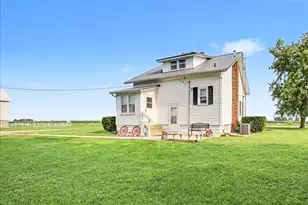 9898 E 1200 N Rd, Chenoa, IL 61726 - Photo 8