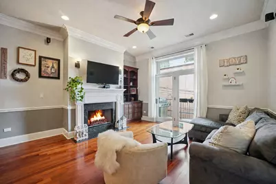 2401 N Janssen Avenue #204, Chicago, IL 60614 - Photo 2