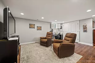 609 Bowling Green Ct, Naperville, IL 60563 - Photo 28