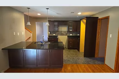 947 E 169th Street, South Holland, IL 60473 - Photo 8