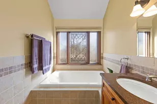 73 Venetian Way Cir, Wheaton, IL 60189 - Photo 20