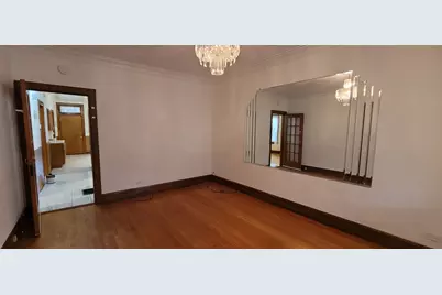 8429 S Marquette Avenue #1, Chicago, IL 60617 - Photo 2