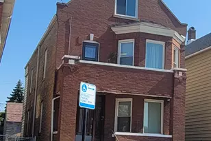 8429 S Marquette Ave, Chicago, IL 60617 - Photo 1