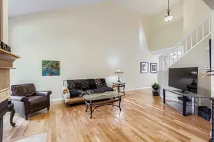 668 Shoreline Rd, Lake Barrington, IL 60010 - Photo 8