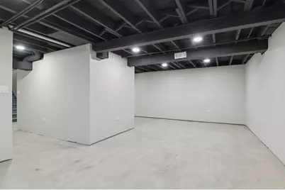 [Address not provided], Maywood, IL 60153 - Photo 32