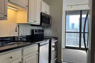 10 E Ontario St, Chicago, IL 60611 - Photo 8