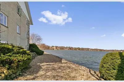 84 W Belvidere Road #203, Grayslake, IL 60030 - Photo 2