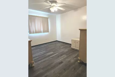 11723 S Avenue J, Chicago, IL 60617 - Photo 16