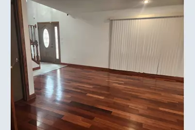 11723 S Avenue J, Chicago, IL 60617 - Photo 6