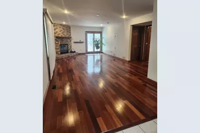 11723 S Avenue J, Chicago, IL 60617 - Photo 4