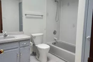 11723 S Ave J, Chicago, IL 60617 - Photo 18