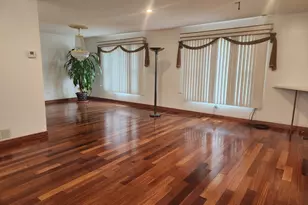 11723 S Ave J, Chicago, IL 60617 - Photo 8