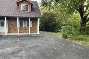 2502 E Vandrunen Dr, Crete, IL 60417 - Photo 2