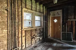 7524 S Colfax Ave, Chicago, IL 60649 - Photo 24