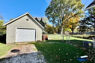 231 Bennett St, Belvidere, IL 61008 - Photo 22