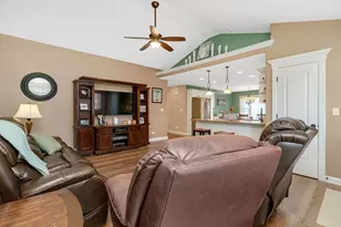 921 Casey Dr, Minooka, IL 60447 - Photo 4