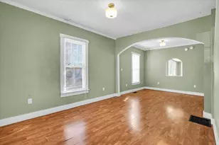 107 W Byron St, Sidney, IL 61877 - Photo 8