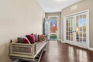 2972 Trillium Ct E, Aurora, IL 60506 - Photo 2